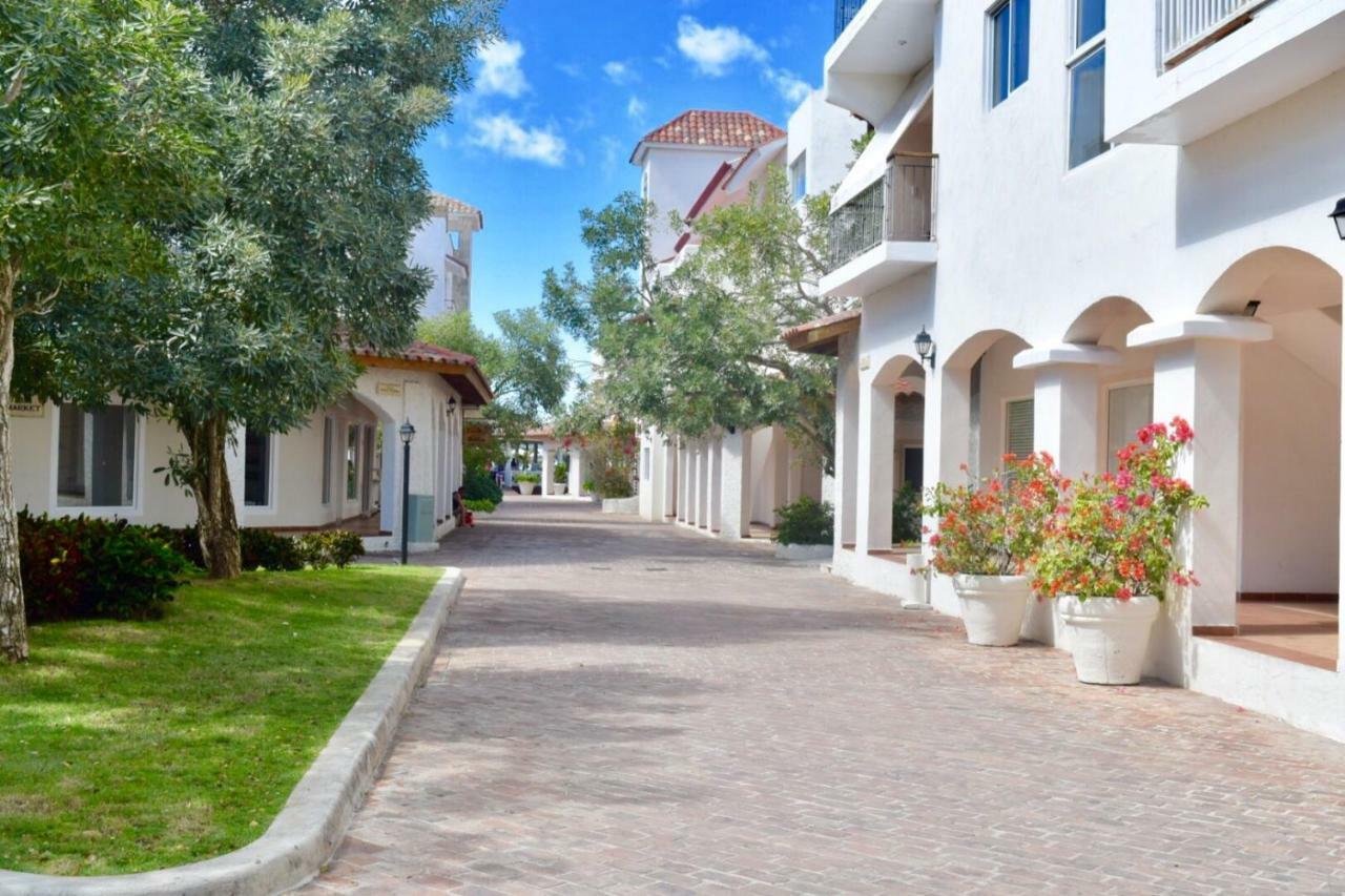 Beach Day @CadaquesCaribe Bayahibe Apartment Bagian luar foto